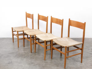 Bebop-Blank houten stoel met kunstriet