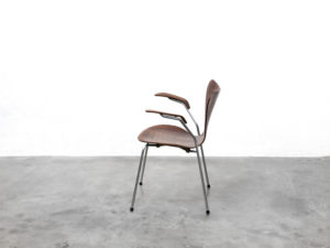 Vlinderstoel met armleuningen Series 7-Arne Jacobsen-Fritz Hanssen Bebop Utrecht vintage bebopvintage