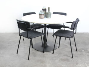 Gispen Model 1236-zwarte tafelstoelen-vintage-bebop-bebopvintage-nederlands