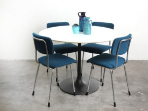 Gispen Model 1231-blauwe tafelstoelen-vintage-bebop-bebopvintage