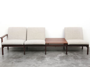 Bebop-Swedese:Pastoe-3-zitsbank met vast tafeltje-Ingve Ekström-vintage design furniture-bebopvintage