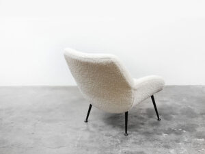 Bebop-Artifort-The Ruth-Lounge chair-Model 121-reupholstered- white boucle-vintage design furniture-bebopvintage