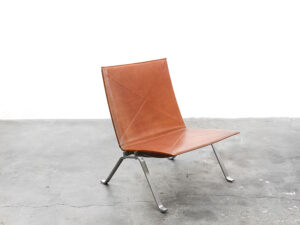 Bebop-PK22-Poul Kjearholm-E.Kold Christensen-lounge chair-vintage-mid century-reupholstered with cognac color leather