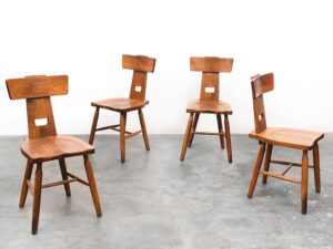 Bebop-Brutalist-houten stoelen-vintage chairs-solid wood