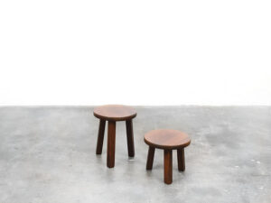 Bebop-vintage furniture-nesting tables-mimiset-rond donker eiken
