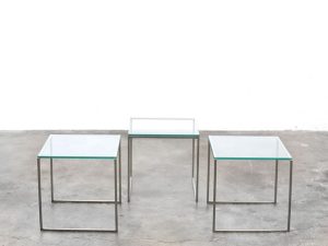 Bebop-minimalistische glazen bijzettafel-set van drie-vintage furniture-bebopvintage