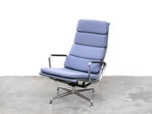 Bebop-Eames Soft Pad fauteuil-Eames Soft Pad Chair EA222-Charles and Ray Eames-vintage furniture-bebopvintage