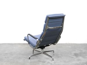 Bebop-Eames Soft Pad fauteuil-Eames Soft Pad Chair EA222-Charles and Ray Eames-vintage furniture-bebopvintage