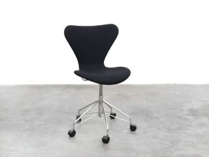 Bebop-Arne Jacobsen-Fritz Hansen-bureaustoel-deskchair-vintage furniture-bebopvintage