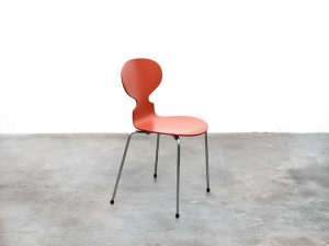 Bebop-Arne Jacobsen-Fritz Hansen-Miertje stoel-vintage furniture-bebopvintage