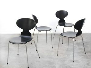 Bebop-Miertjes stoelen zwart-Arne Jacobsen-Fritz Hansen-vintage furniture-bebopvintage